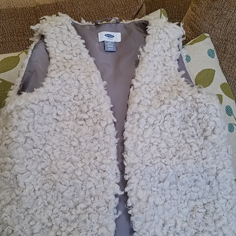 Girl's sheep vest